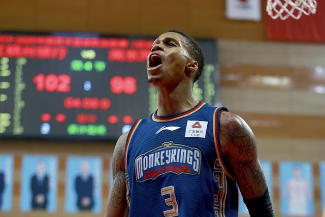 莱万：不懂2020金球为何取消 足球有关生意政治